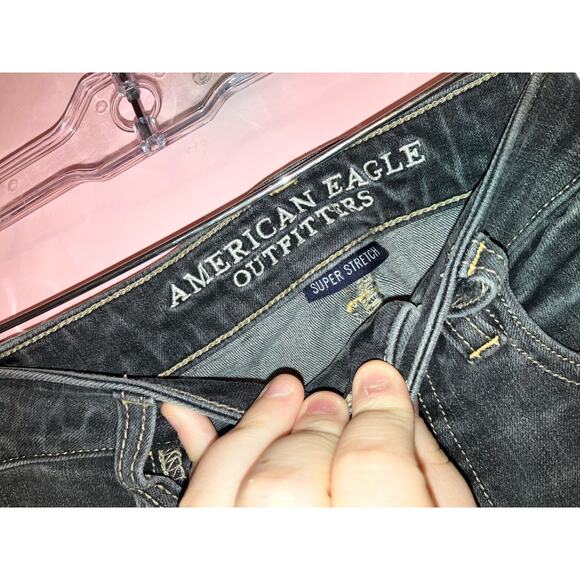 American Eagle Dark Grey High Rise Cropped Distressed Jegging Jeans Size 4 - Picture 3 of 4